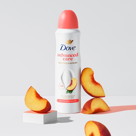 Dove Advanced Care Peach & White Blossom Antiperspirants Sprejs