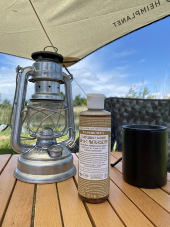 Dr. Bronner’s Sandalwood & Jasmine sapone liquido universale