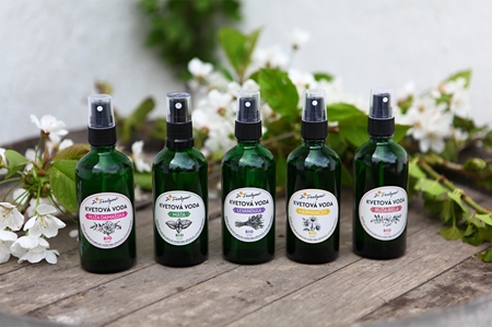 Dr. Feelgood BIO Lavender upokojujúca kvetinová voda s levanduľou