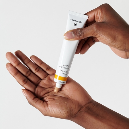 Dr. Hauschka Clenasing And Tonization Cleansing Cream crema detergente
