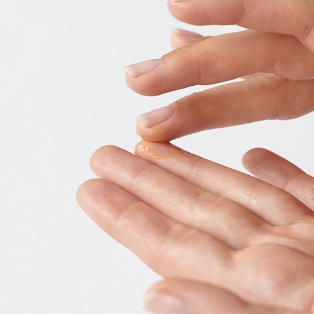 Dr. Hauschka Eye And Lip Care Eye Balm balsam hranitor zona ochilor