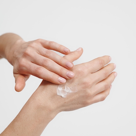 Dr. Hauschka Regeneration Hand Cream αναγεννητική κρέμα για τα χέρια