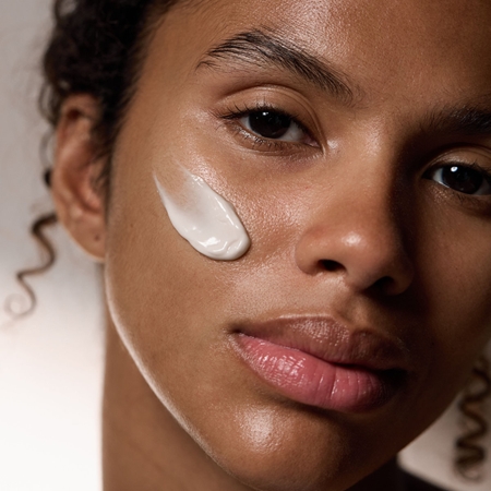 Dr. Hauschka Facial Care Revitalising Mask maschera rivitalizzante