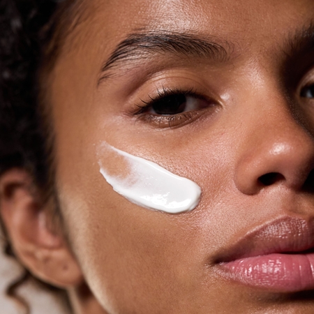Dr. Hauschka Facial Care Soothing Mask maseczka kojąca do cery wrażliwej i skłonnej do podrażnień