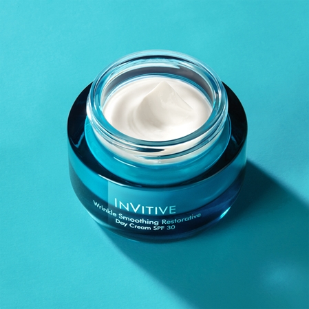 Dr Irena Eris InVitive creme diário de rosto com nutrição intensiva SPF 30