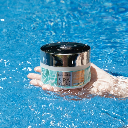 Dr Irena Eris SPA Resort Maldives Regenerating Scrub with sea salt