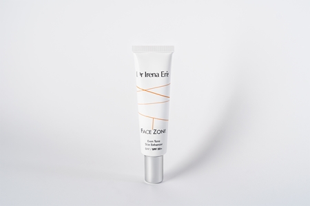 Dr Irena Eris Face Zone crema colorata antirughe per una pelle uniforme SPF 50+