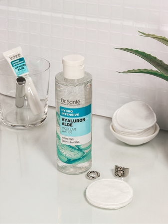Dr. Santé Hydro Intensive Hyaluron + Aloe apa micelara hidratanta pentru toate tipurile de ten