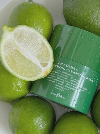 Dr. Althea Pure Grinding Cleansing Balm Makeup Removing Cleansing Balm with soothing effect