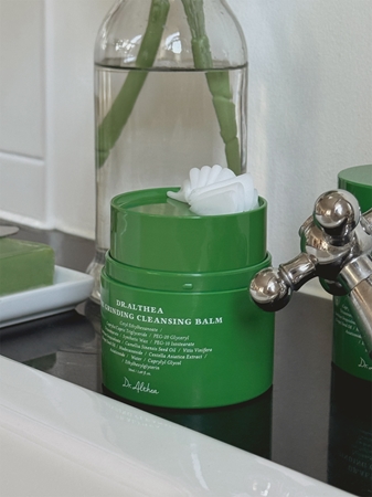 Dr. Althea Pure Grinding Cleansing Balm Makeup Removing Cleansing Balm with soothing effect
