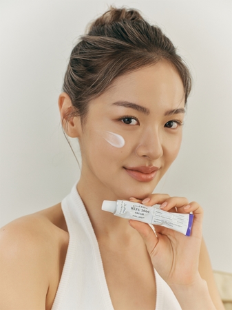 Dr. Althea PDRN Reju 5000 Cream Light Regenerating Cream with soothing effect