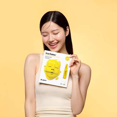 Dr. Jart+ Cryo Rubber™ Brightening Mask masca pentru celule pentru o piele mai luminoasa