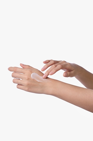 Dr. Melaxin TX Cream feuchtigkeitsspendende und aufhellende Gesichtscreme zur Kräftigung der Hautbarriere