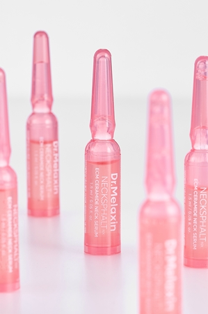 Dr. Melaxin Necksphalt ECM Ceramide Neck Serum serum intensywnie liftingujące na szyję i dekolt