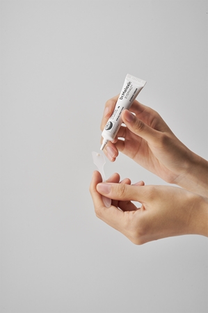 Dr. Melaxin Eyephalt Eyebag Cream rewitalizujący krem pod oczy przeciw obrzękom i cieniom