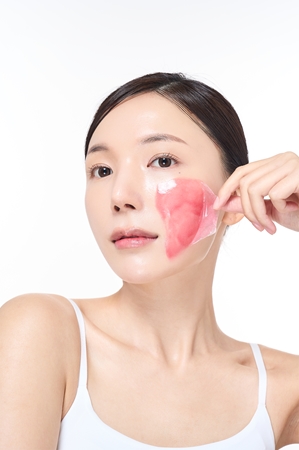 Dr. Melaxin TX Astaxanthin Overnight Wrapping Mask łagodząca maseczka na noc do ujednolicenia kolorytu skóry