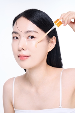 Dr. Melaxin Peel Shot Exfoliating Kojic Acid Turmeric Serum Peeling-Serum gegen dunkle Flecken