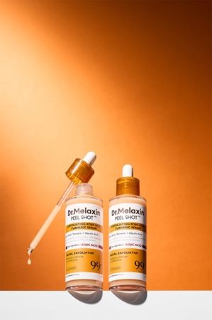 Dr. Melaxin Peel Shot Exfoliating Kojic Acid Turmeric Serum Peeling-Serum gegen dunkle Flecken