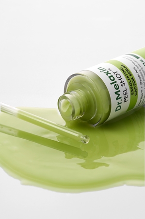 Dr. Melaxin Peel Shot Exfoliating Cactox Serum serum wygładzająco-złuszczające do nawilżenia skóry i zmniejszenia porów