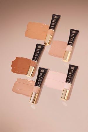 Dripping Gold CC Me In Lightweight Foundation SPF 45