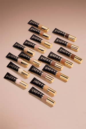 Dripping Gold CC Me In Lightweight Foundation SPF 45