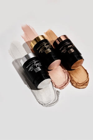 Dripping Gold Luxury Tanning Illuminating Stick aufhellender Bronzer Für Gesicht und Körper