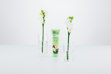 Ecodenta Green Sensitivity Relief зубна паста для чутливих зубів з фтором