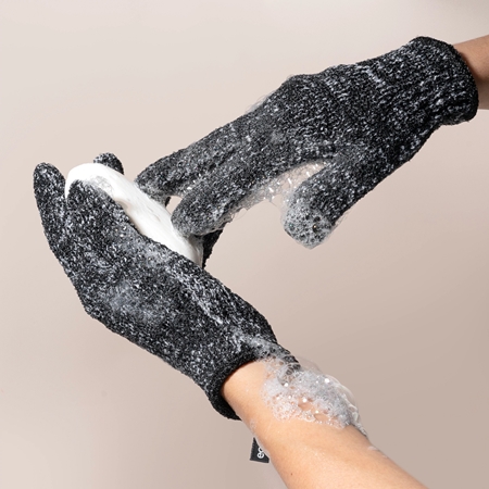 EcoTools Charcoal Bath Infused Gloves gant exfoliant