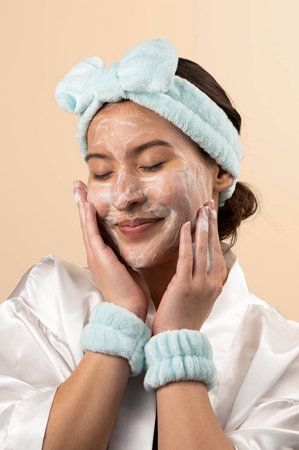 EcoTools Cleansing Headband & Wristband Set makiažo valymo rinkinys su kosmetine galvos juosta