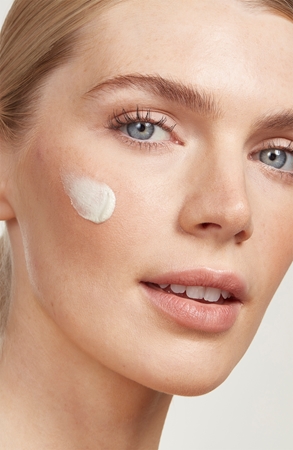 Elemis Clarifying Clay Wash čisticí krémový gel s jílem
