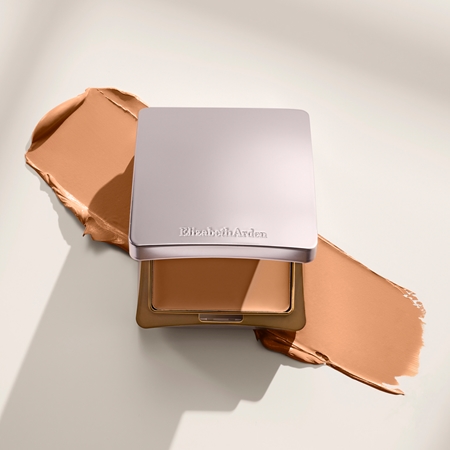 Elizabeth Arden Flawless Finish Sponge-On Cream Makeup kreminis makiažo pagrindas su gulbe