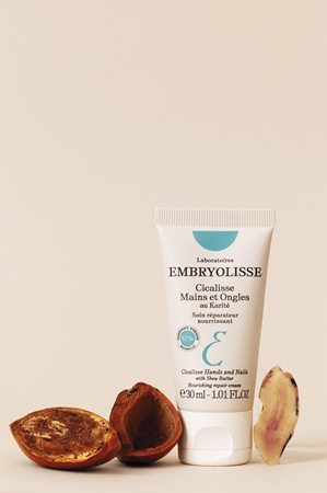 Embryolisse MOISTURIZATION AND REGENERATION zjemňující a vyživující krém na ruce