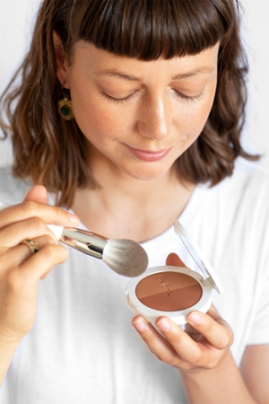 Ere Perez Rice bronzer duo