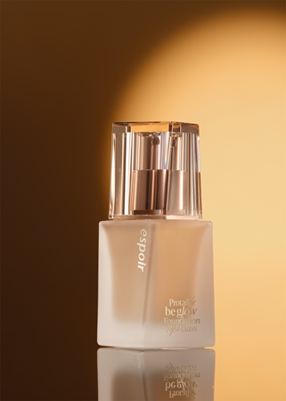 espoir Pro Tailor Foundation Be Glow ενυδατικό μεικ απ για λαμπρή επιδερμίδα