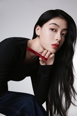 espoir The Sleek Lipstick Cream Matte Creamy Lipstick with matt effect