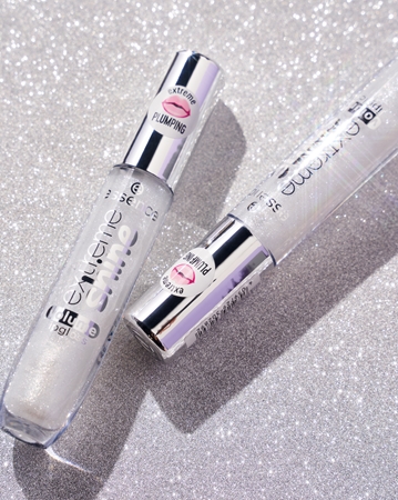 essence Extreme Shine Täidlasemaks muutev huuleläige