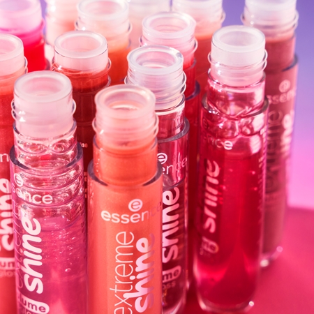 essence Extreme Shine Täidlasemaks muutev huuleläige