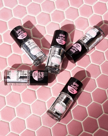 essence Extreme Gel Refill esmalte de uñas capa superior con efecto reafirmante