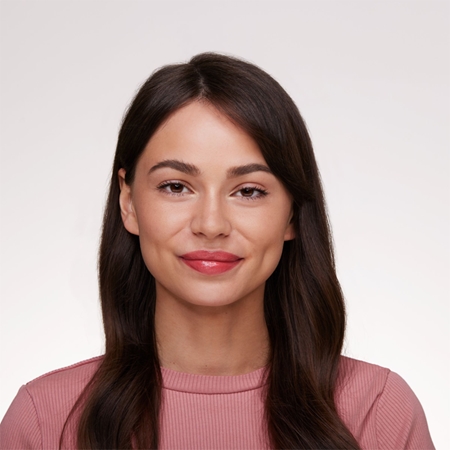 essence Hydrating Nude Ruj crema hidratant