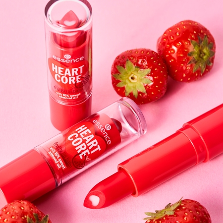 essence HEART CORE Huulepalsam