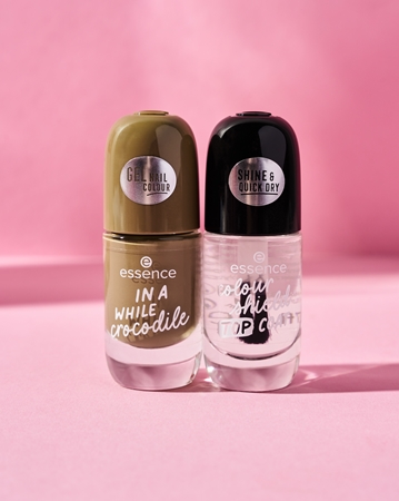 essence Colour Shield top coat