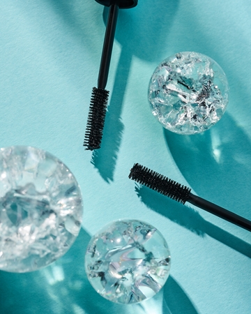 essence ANOTHER VOLUME MASCARA...JUST BETTER! mascara pentru volum si definirea genelor