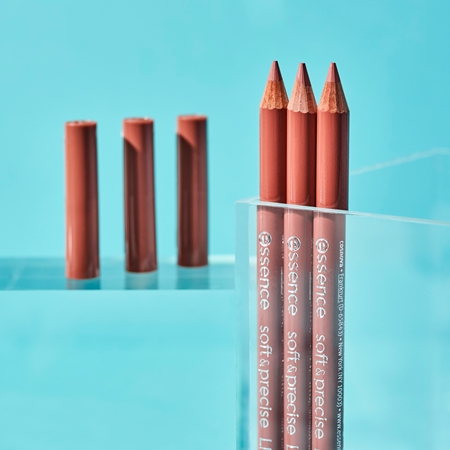 essence Soft & Precise delineador de labios