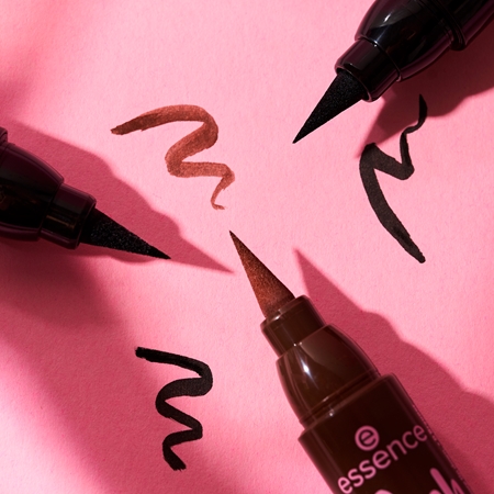 essence Lash PRINCESS eyeliner feutre