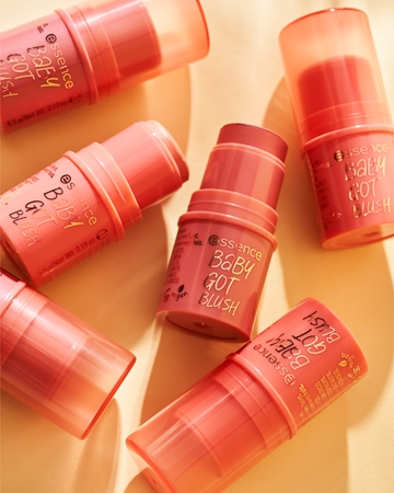 essence BABY GOT BLUSH blush in stick