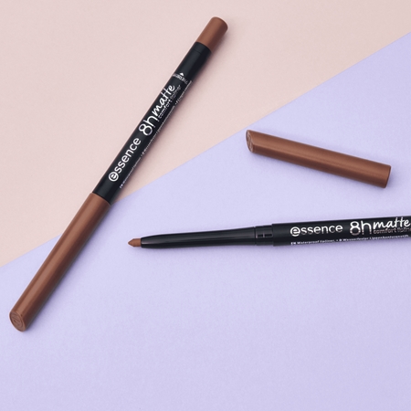 essence 8h Matte Comfort Matte Lip Liner with sharpener