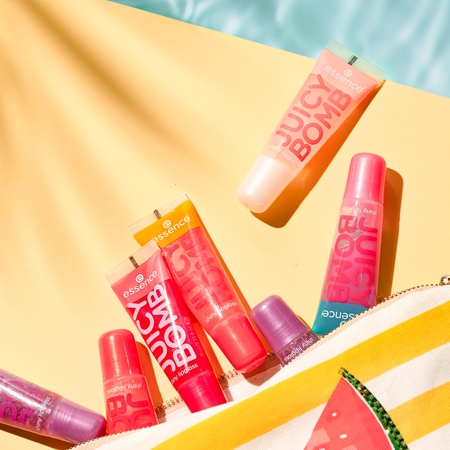 essence Juicy Bomb lesk na rty