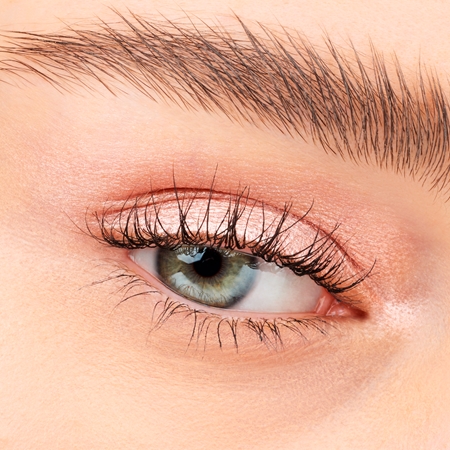 essence Luminous EYE TINT υγρές σκιές ματιών
