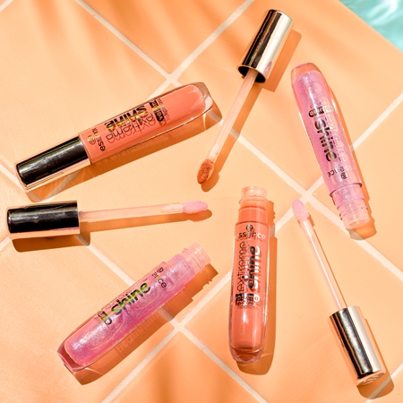 essence Extreme Shine Täidlasemaks muutev huuleläige