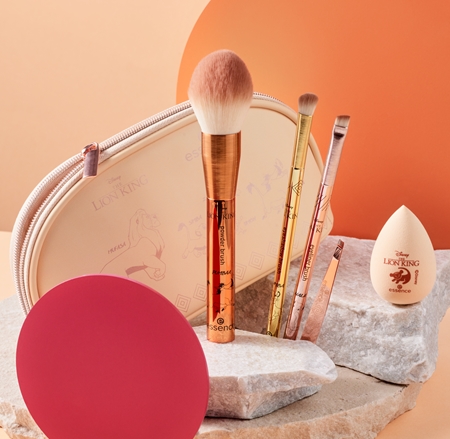 essence Disney The Lion King Conjunto de pincéis com bolsa